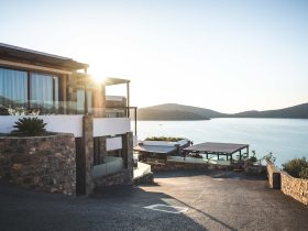 8 Rekomendasi Desain Rumah Minimalis 2 Lantai yang Elegan & Modern