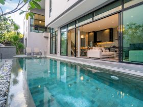 Ide Desain Kolam Renang Rumahan untuk Outdoor dan Indoor