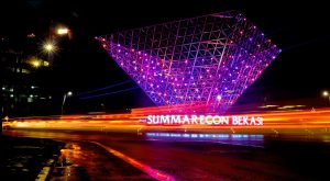 Piramida Terbalik Summarecon