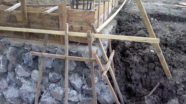 Cara Menghitung Volume Pondasi Batu Kali yang Efisien dan Hemat