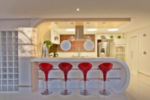 Dapur Minibar Cantik nan Feminin