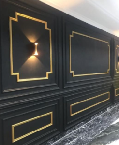 wall moulding persegi panjang dengan kombinasi sudut siku dan berwarna emas