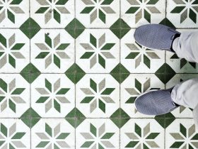 Cara Menghitung Kebutuhan Keramik Lantai Agar Tidak Kelebihan