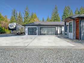 Ini Dia Ukuran Garasi 2 Mobil yang Pas Untuk Rumah Kamu