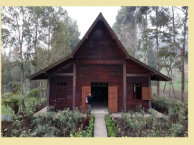 Rumah Adat Jawa Timur: Jenis, Pengertian, dan Fungsinya Rumah Adat Jawa Timur: Jenis, Pengertian, dan Fungsinya