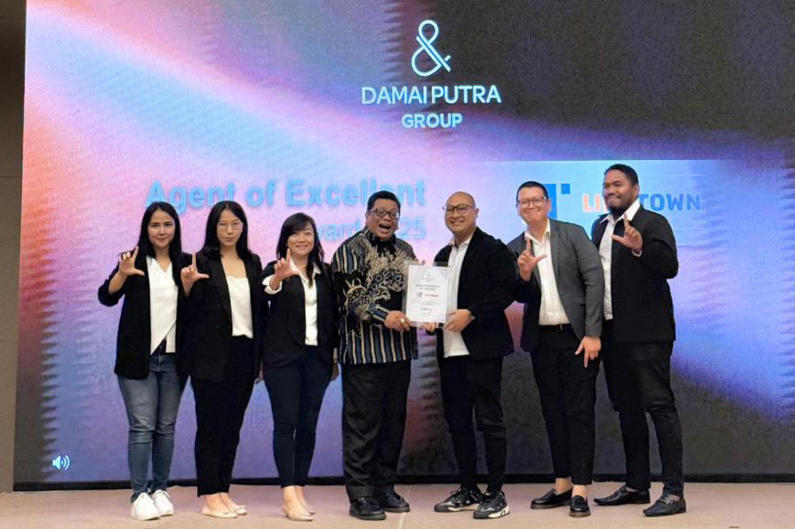 Linktown Raih Penghargaan Agent of Excellent Awards dari Damai Putra Group