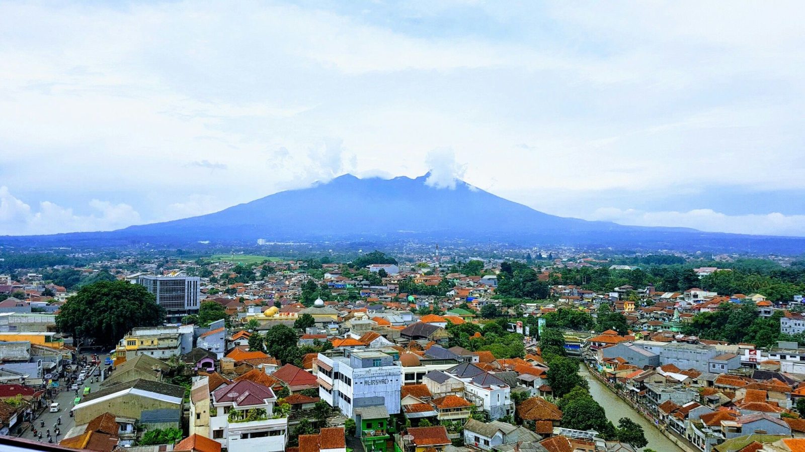 Melihat Prospek Bogor: 3 Area Paling Potensial untuk Investasi Rumah di Bawah 1 Miliar Melihat Prospek Bogor: 3 Area Paling Potensial untuk Investasi Rumah di Bawah 1 Miliar