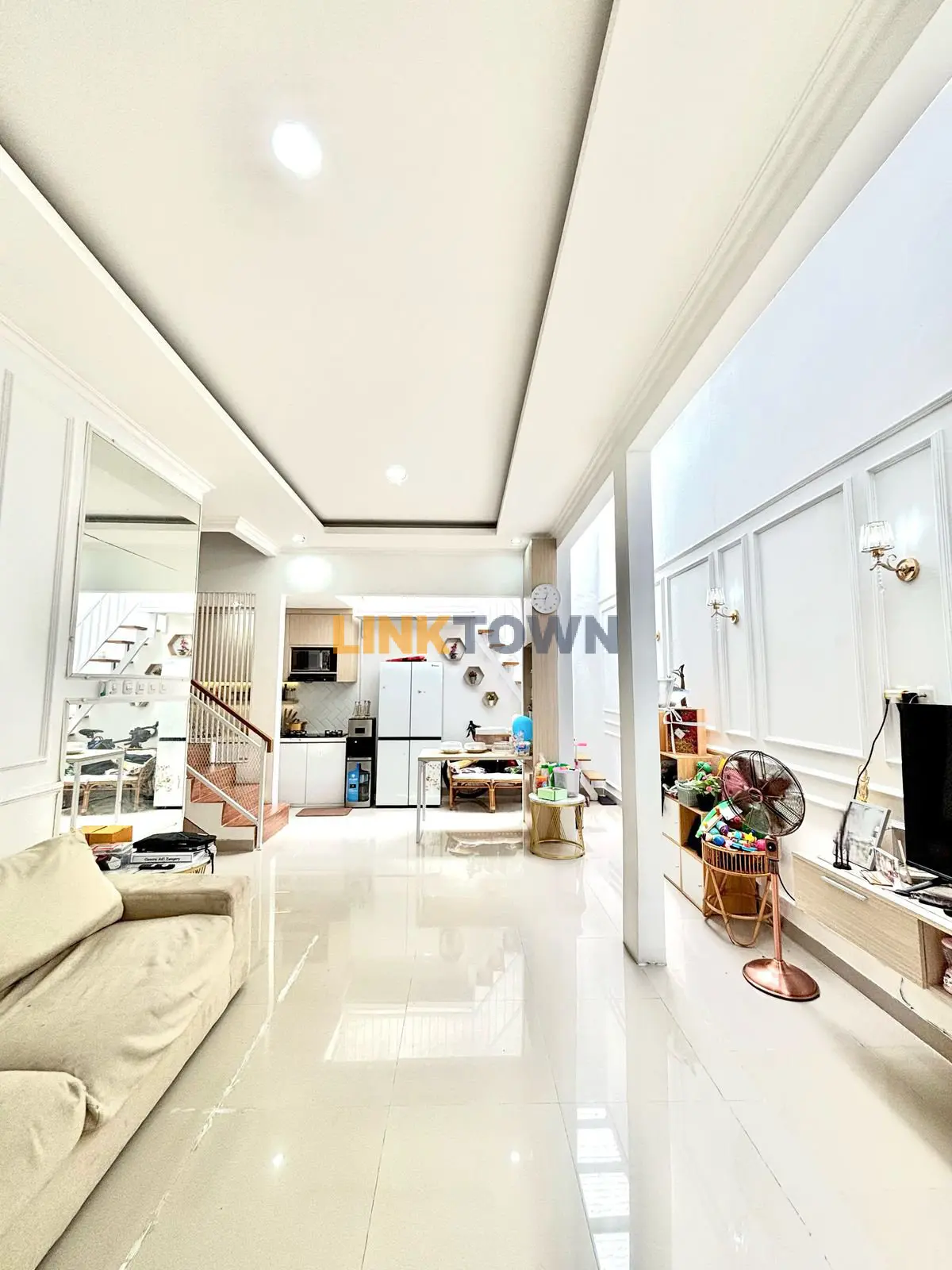 Dijual Rumah Cantik Furnish siap Huni di dalam cluster Elmira Residence 2 Depok