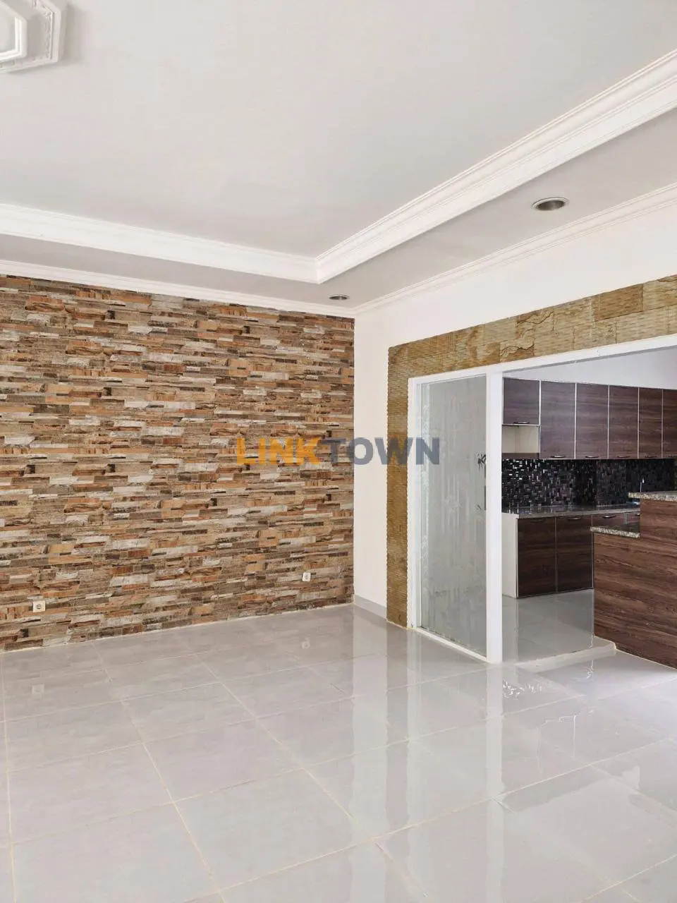 Dijual Rumah Cantik Siap Huni sudah renov di Legenda Wisata Cibubur