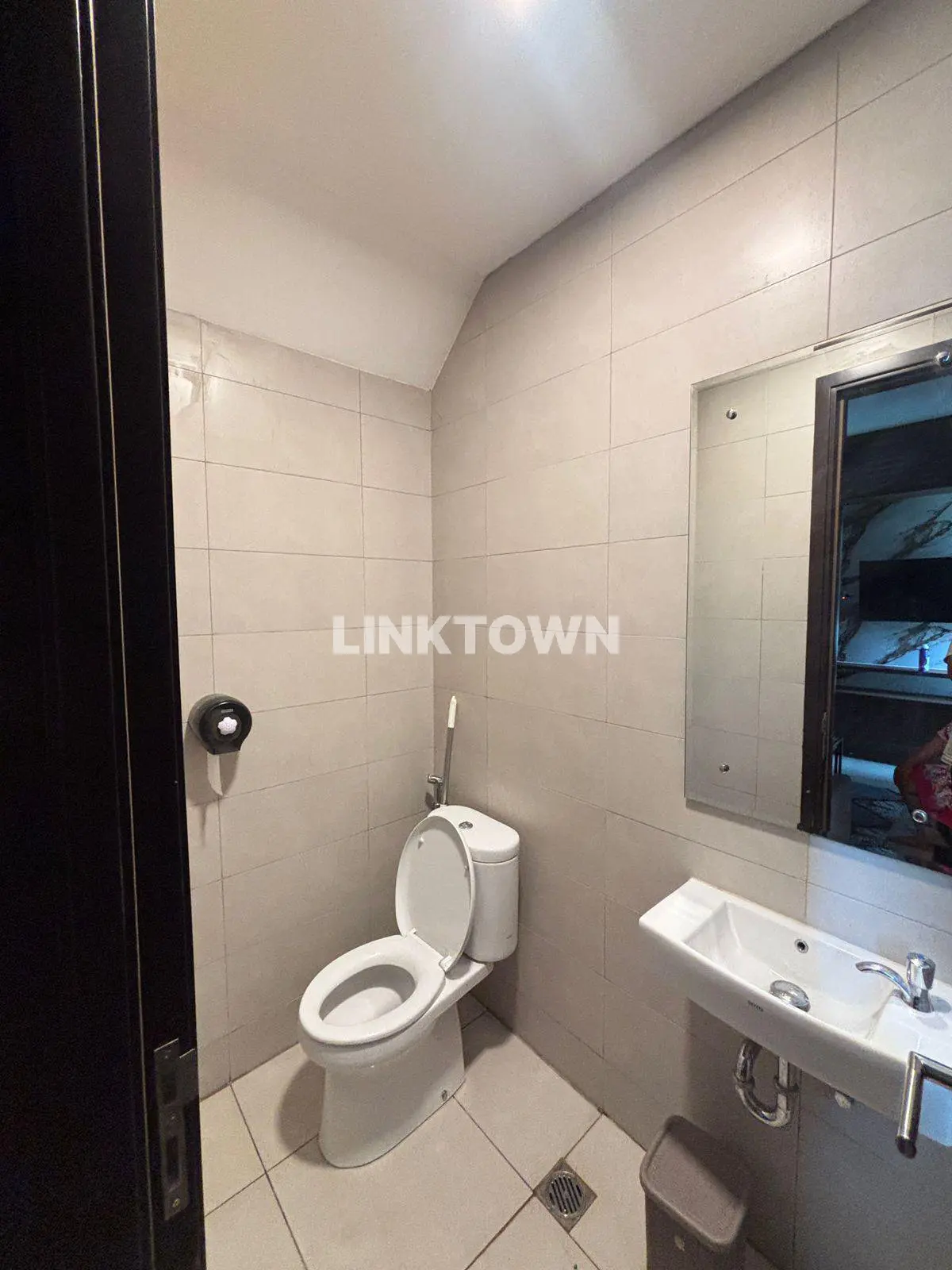 Sewa Cepat Rumah Furnish Siap Huni di Summarecon Crown Gading