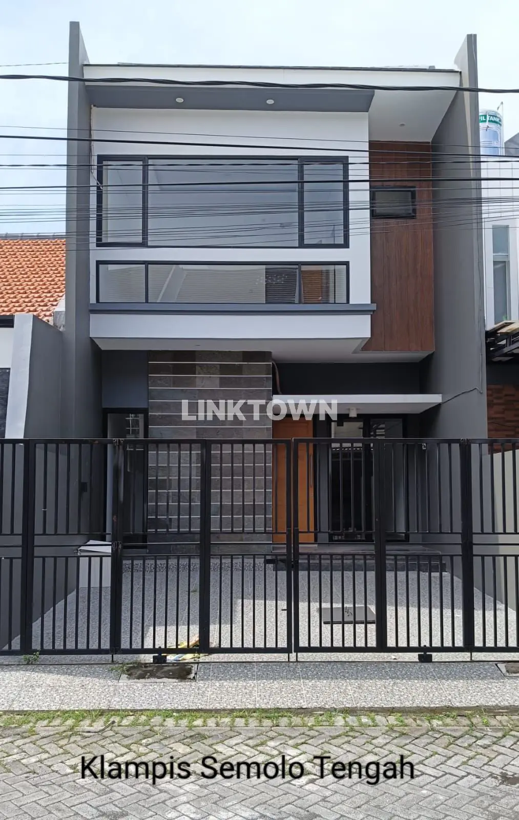 Dijual Rumah Baru 2 Lantai di Klampis Semolo Surabaya
