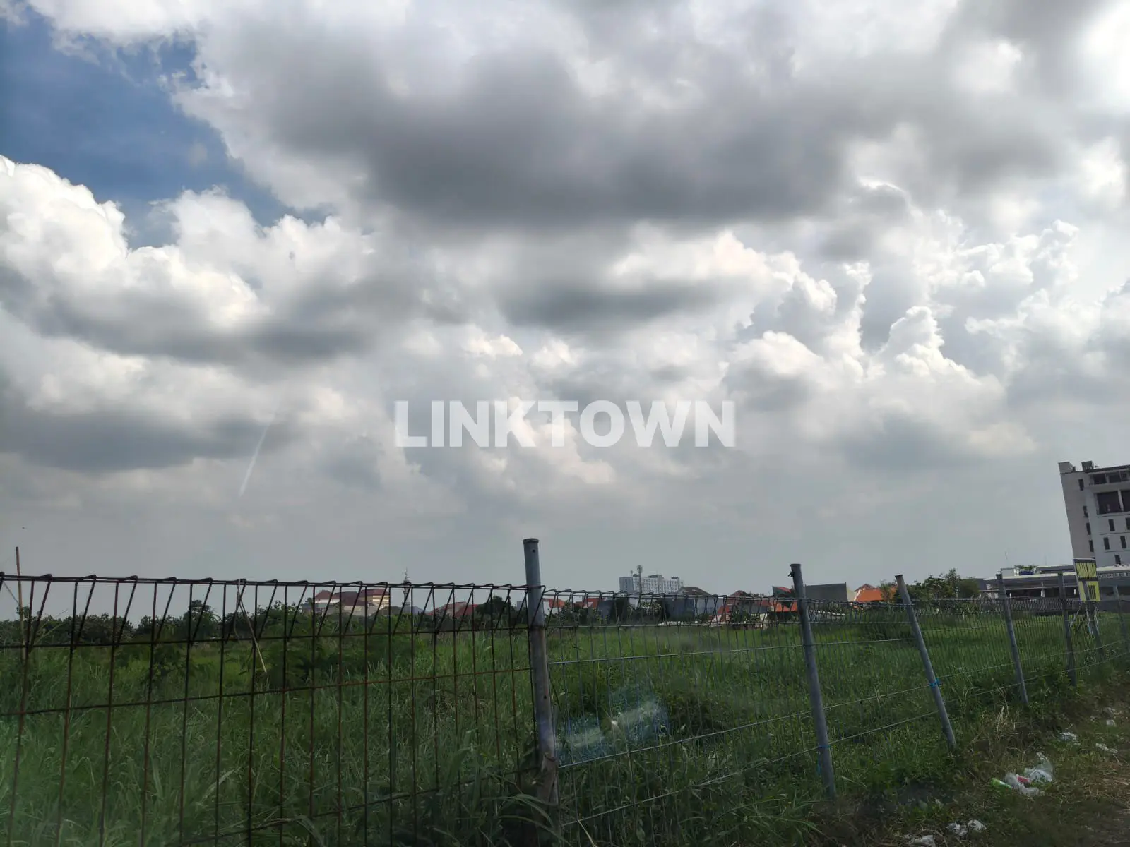 Dijual Lahan Luas Lokasi Strategis di Raya Merr