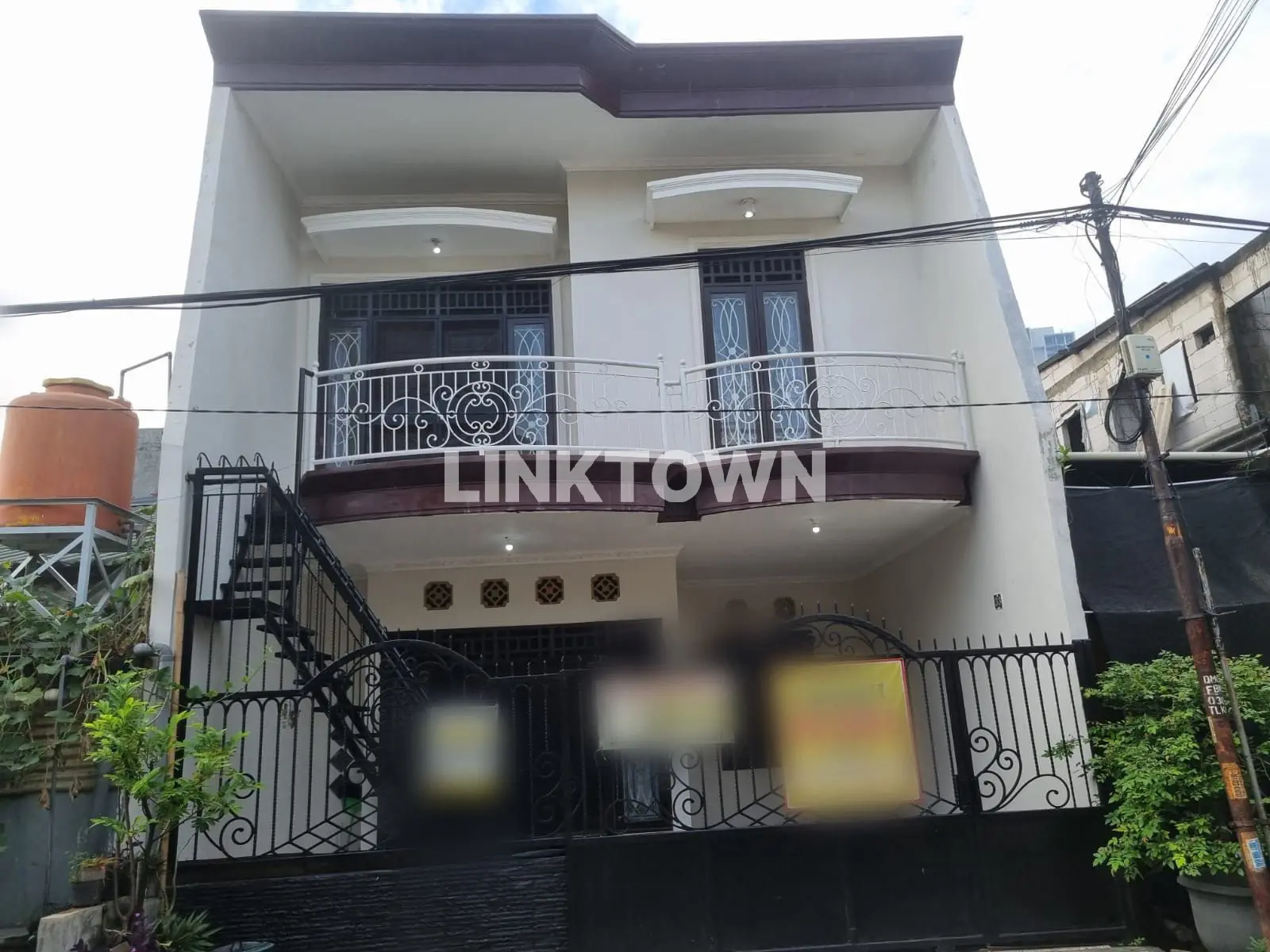Rumah 2 Lantai Lokasi Sangat Strategis di Pakis Tirtosari Surabaya