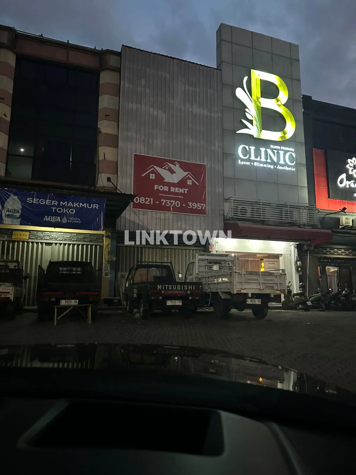 Disewakan Murah Tahunan Ruko 3 Lantai di Ruko Bukit Darmo Golf Surabaya