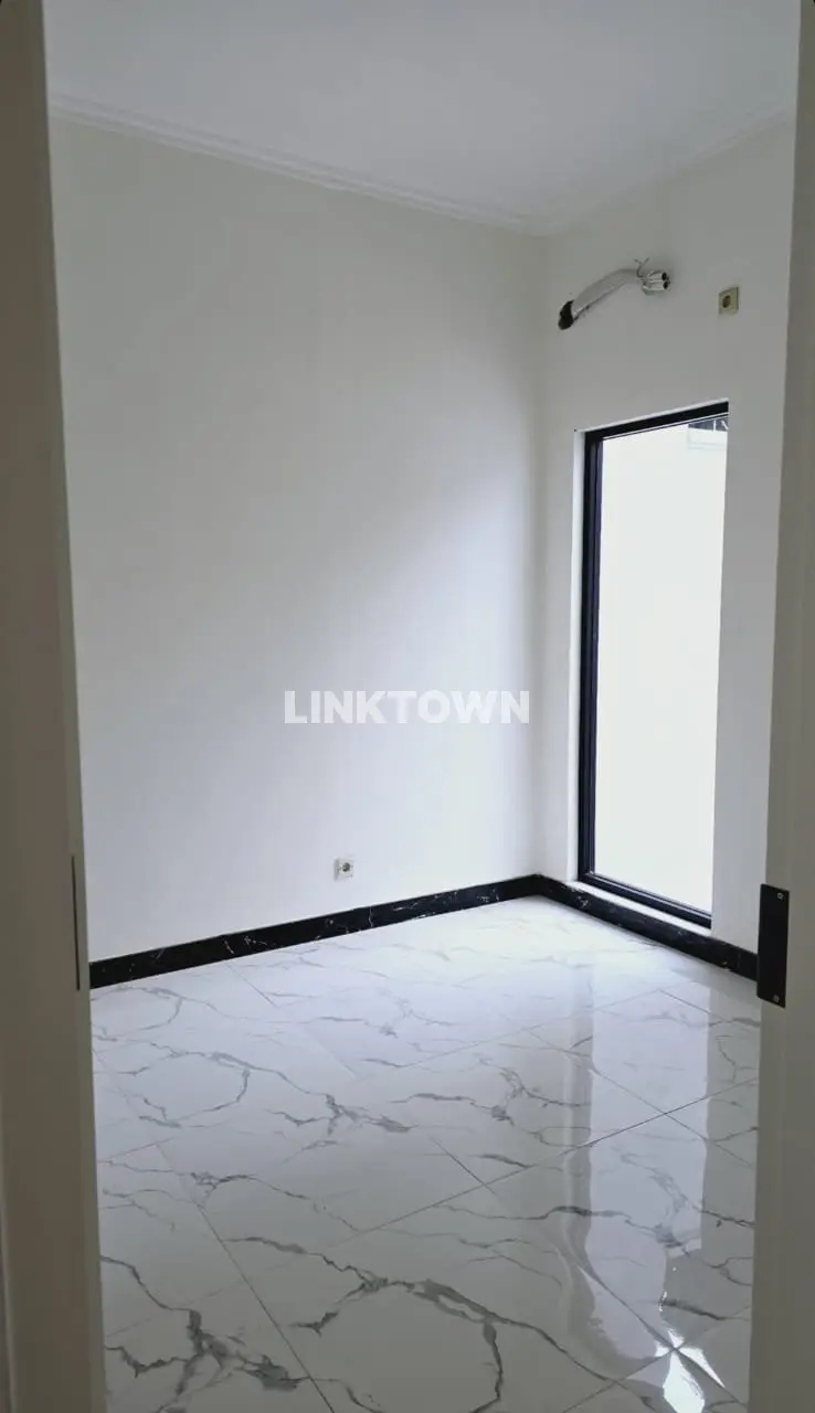 Sangat Langka Rumah Termurah di Taman Puspa Raya Citraland Surabaya