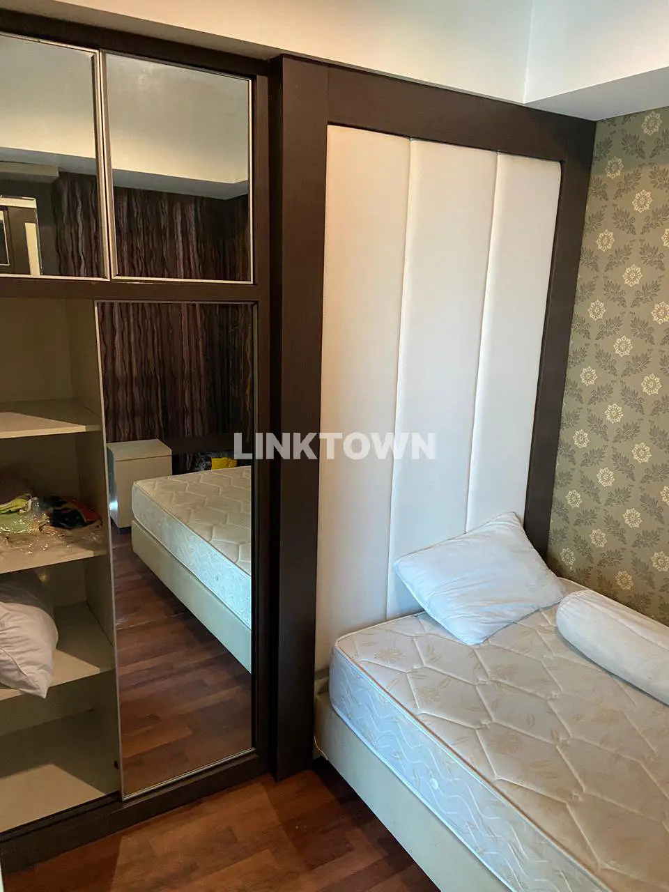 Full Furnished Apartemen Trillium 2 Br di Pusat Kota Surabaya
