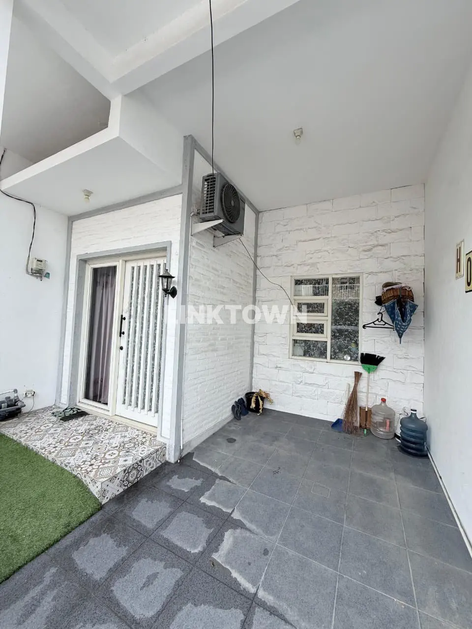 Lokasi Sangat Strategis Rumah 2 Lantai di Bumi Wonorejo Asri Surabaya