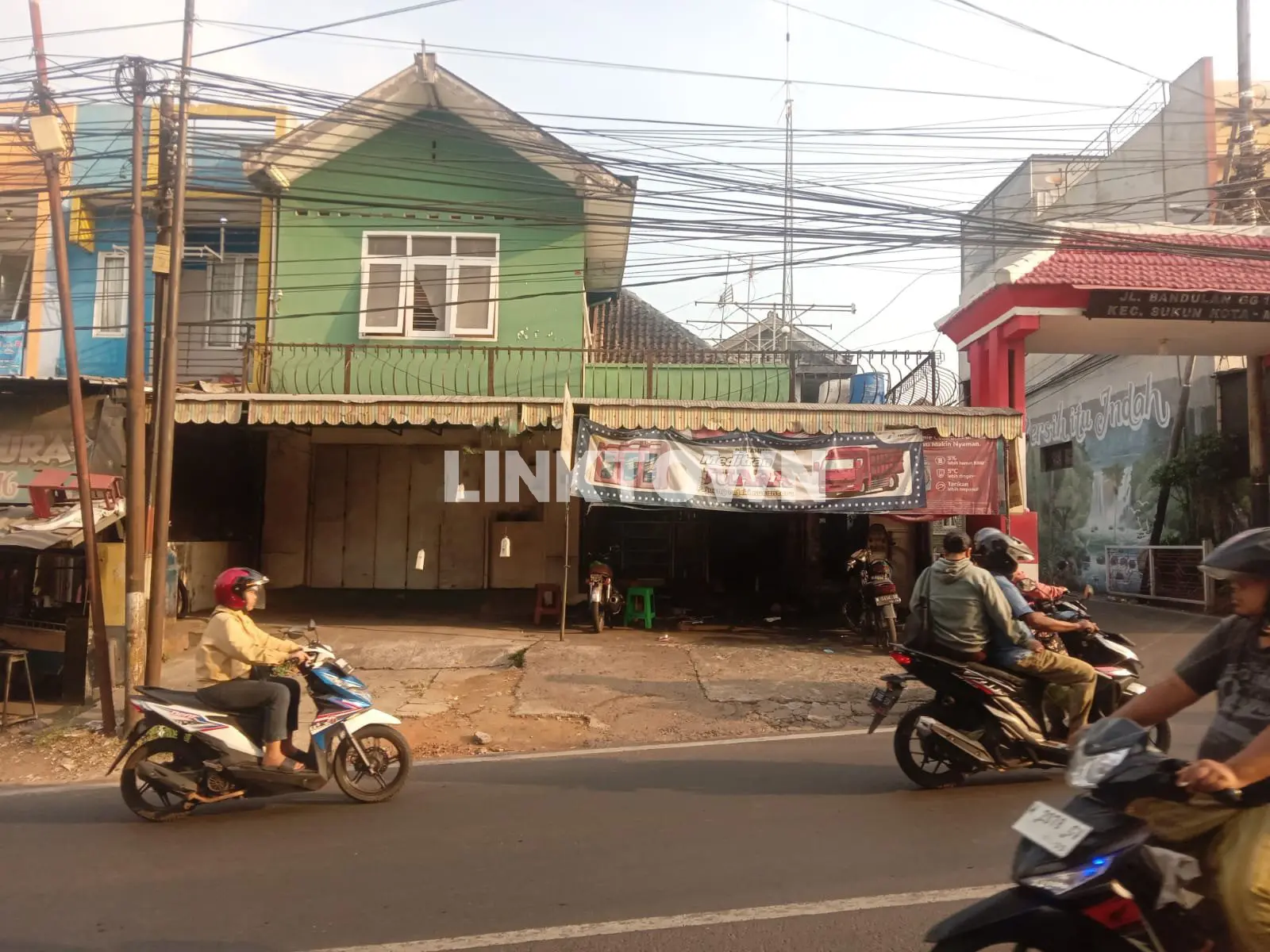 Rumah 2 Lantai Lokasi Sangat Strategis di Raya Bandulan Dekat Alun Alun Malang