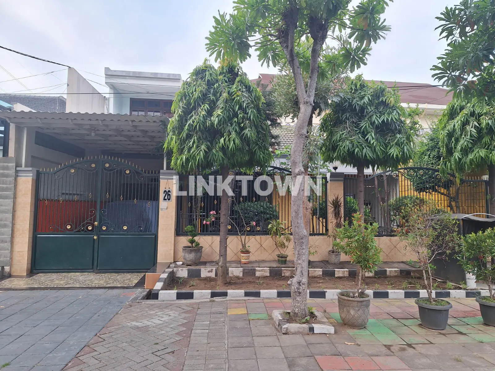 Dijamin Murah Rumah 2 Lantai Nego di Dukuh Kupang Surabaya