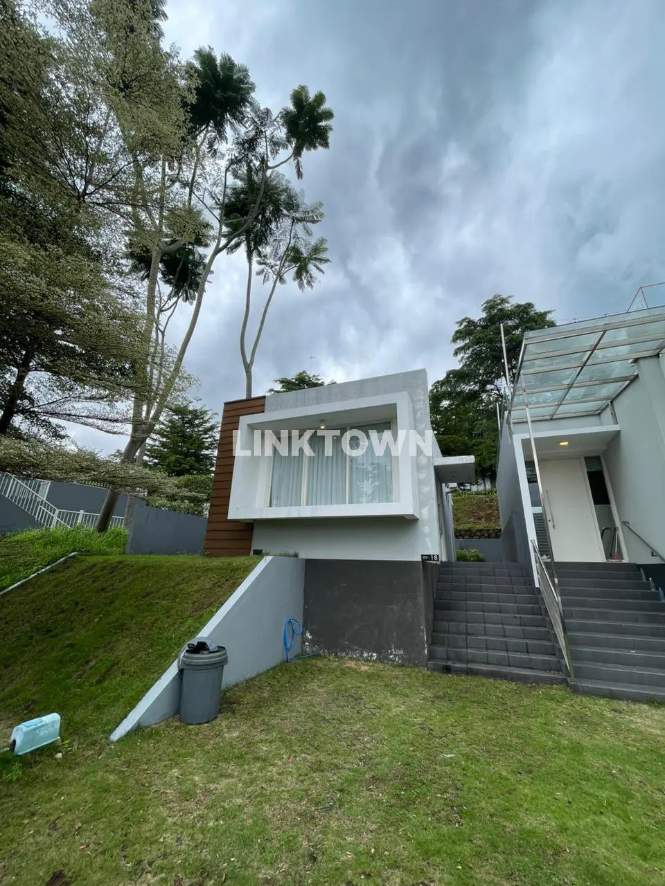 Villa Taman Dayu Full Furnish Harga Nego di Prigen