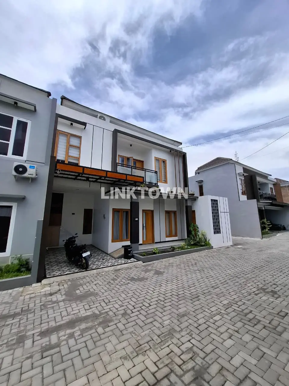 Disewakan Rumah Sudah Fully Furnished di Mangesti Raya Sukoharjo