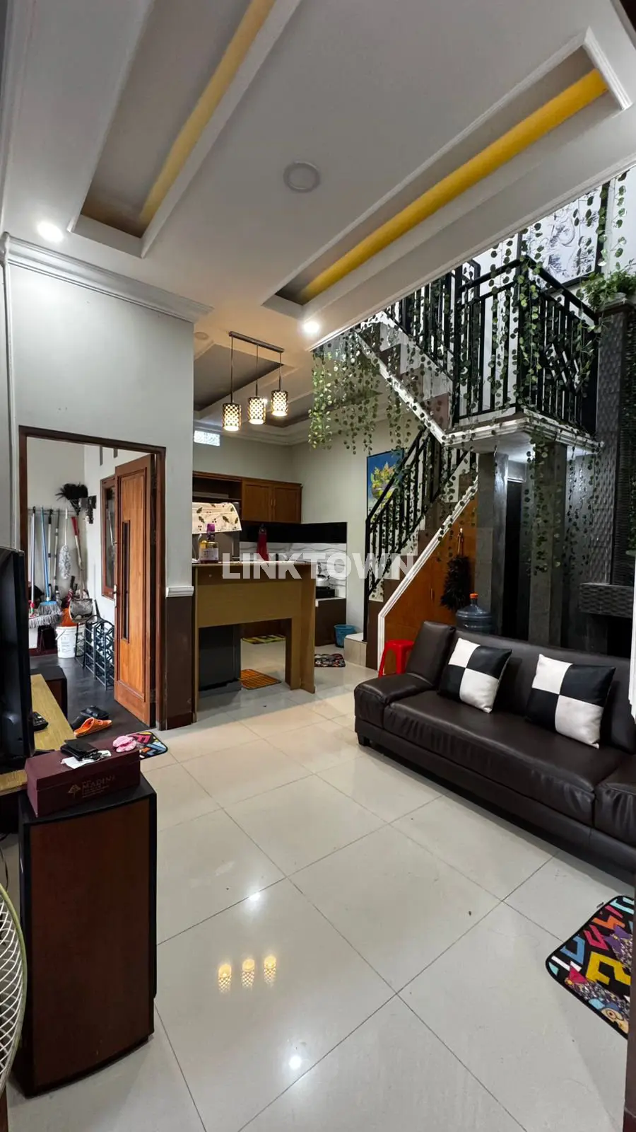 Dijual Rumah Cantik Tengah Kota Salatiga Dekat dengan Pusat Perbelanjaan di Kalioso