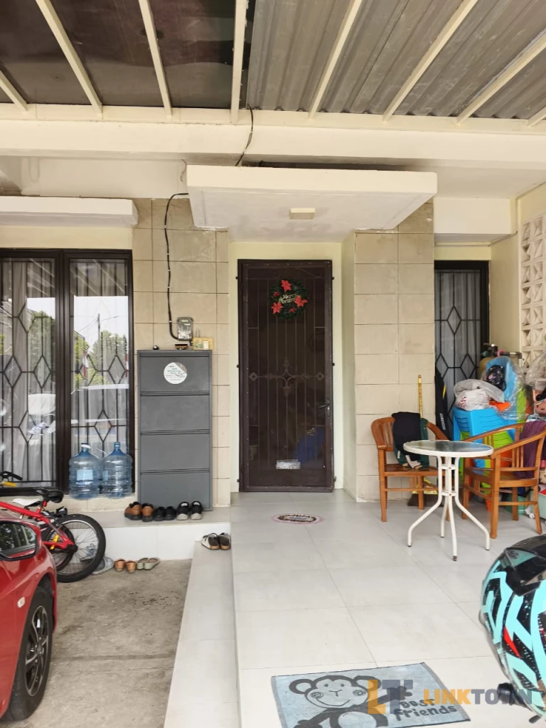 Dijual rumah 2 lantai 3 kamar tidur di kota harapan indah