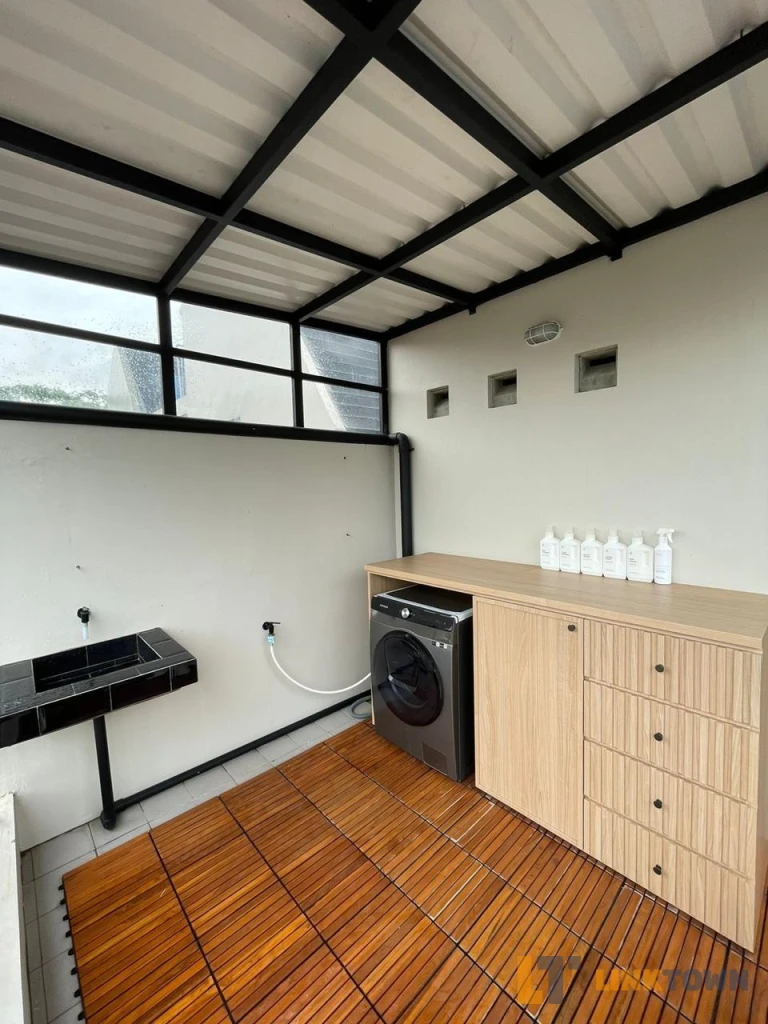 Linktown pondok cabe tangerang selatan