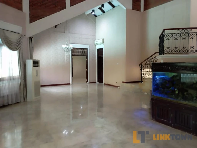 Linktown Srengseng Jakarta Selatan