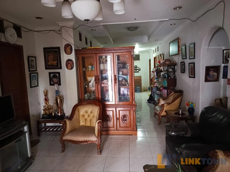 Linktown Kebayoran Baru