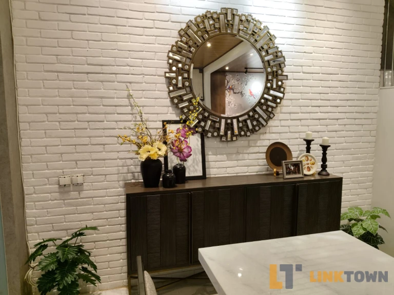 Linktown Pakuwon Indah Surabaya