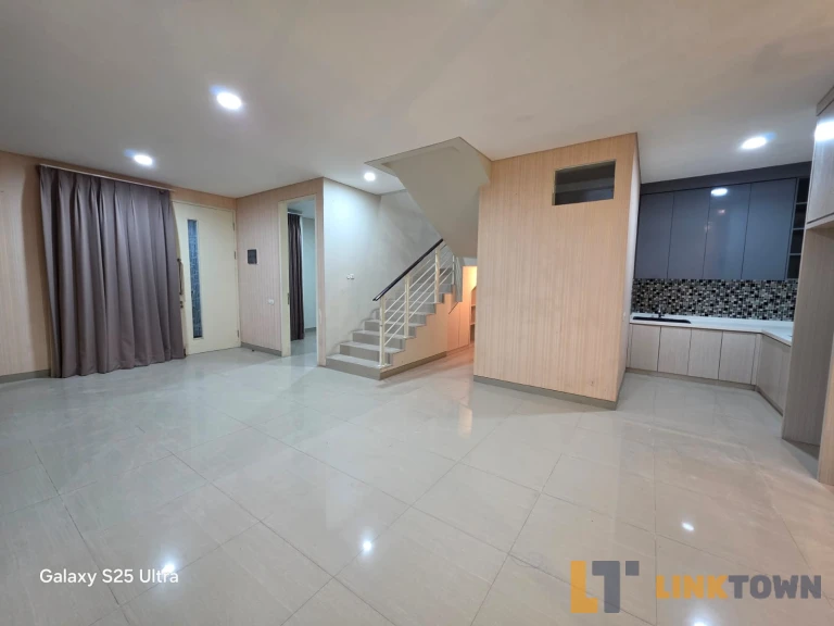 Perumahan Premium Greenlake Blok CG Citraland Surabaya 