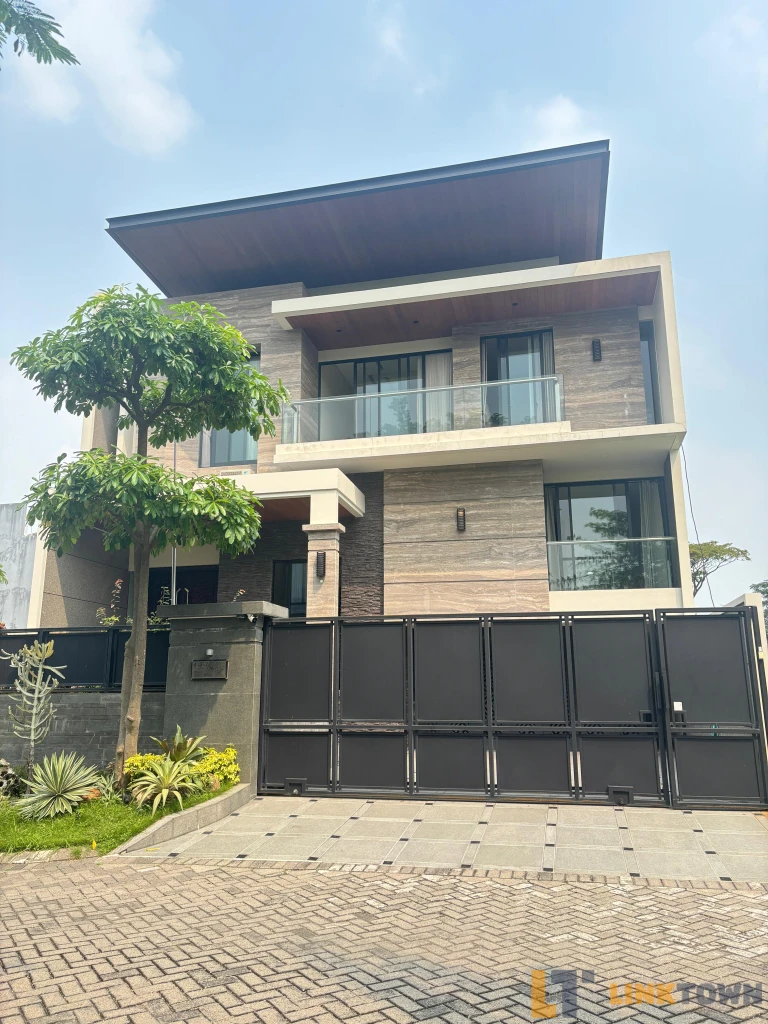 Rumah Siap Huni Bukit Golf International GE 2/26 Citraland Surabaya 