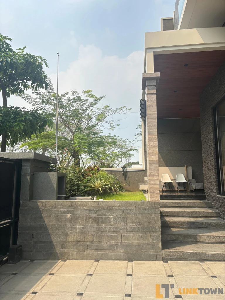 Rumah Siap Huni Bukit Golf International GE 2/26 Citraland Surabaya 