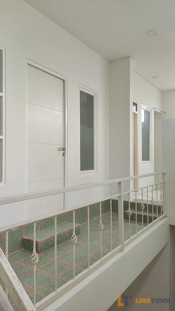 Rumah Luas Alam Hijau Citraland Surabaya 