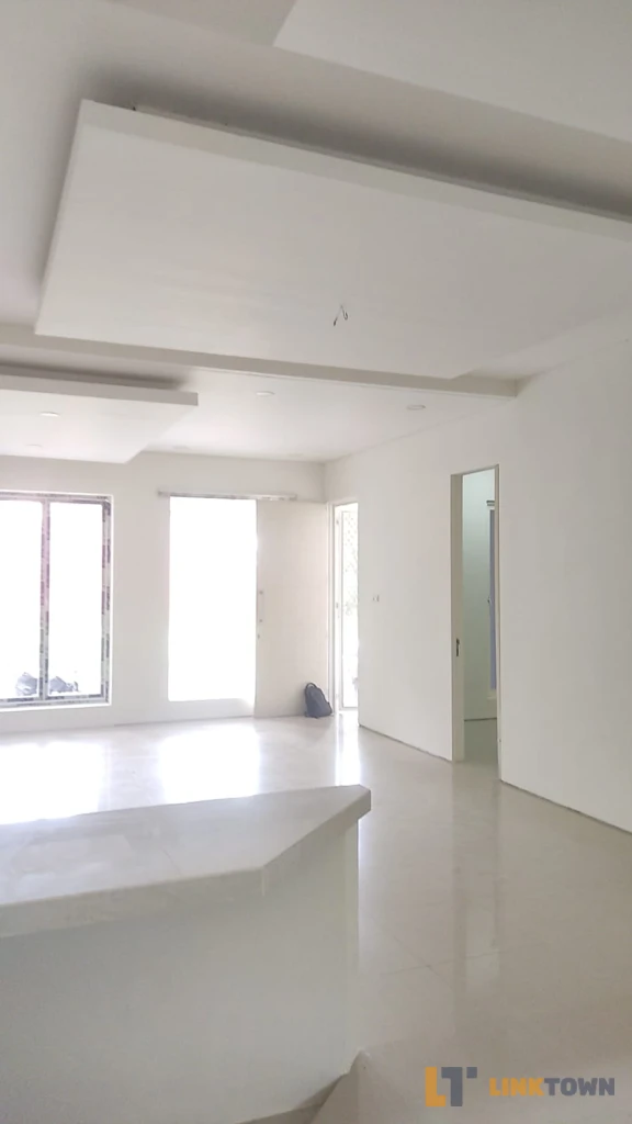 Rumah Luas Alam Hijau Citraland Surabaya 