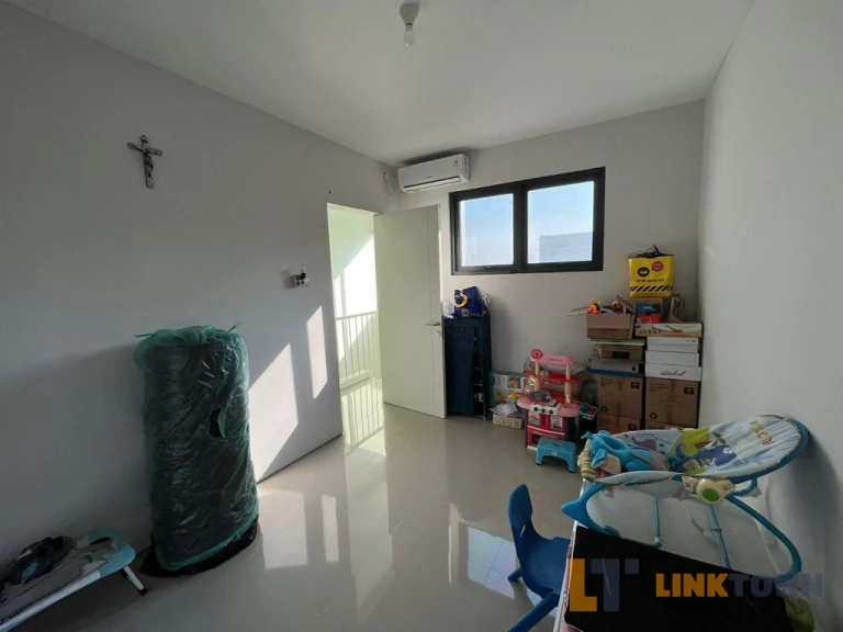 Perumahan Royal Residence Wiyung Cluster Serenade Surabaya Barat 