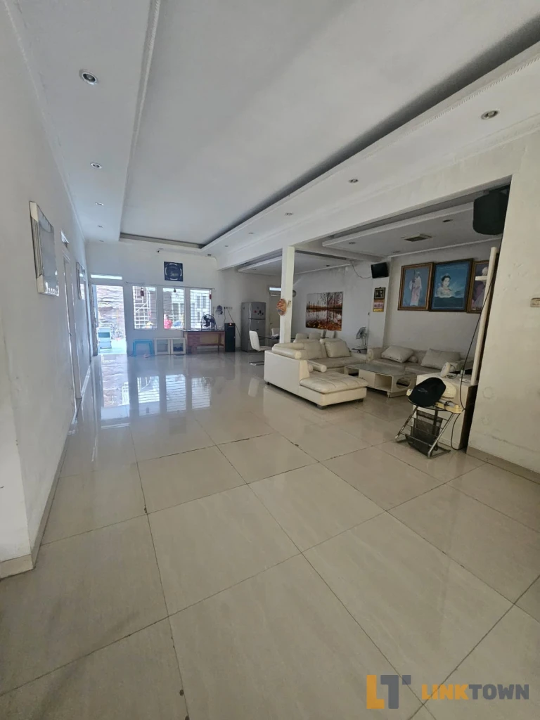 Best Price!! Rumah Strategis Luas 319m² di Sunter Jakarta Utara