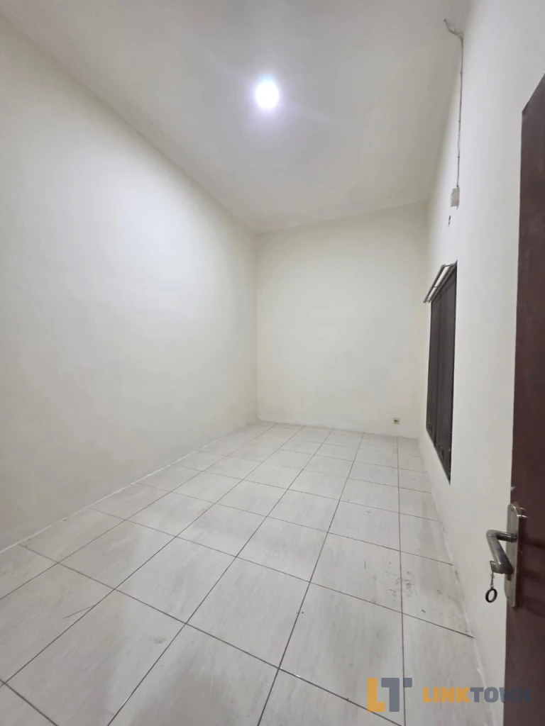 Rumah di Bawah Harga Pasaran di Jalan Lebak Indah Jaya I Tambaksari Surabaya Timur