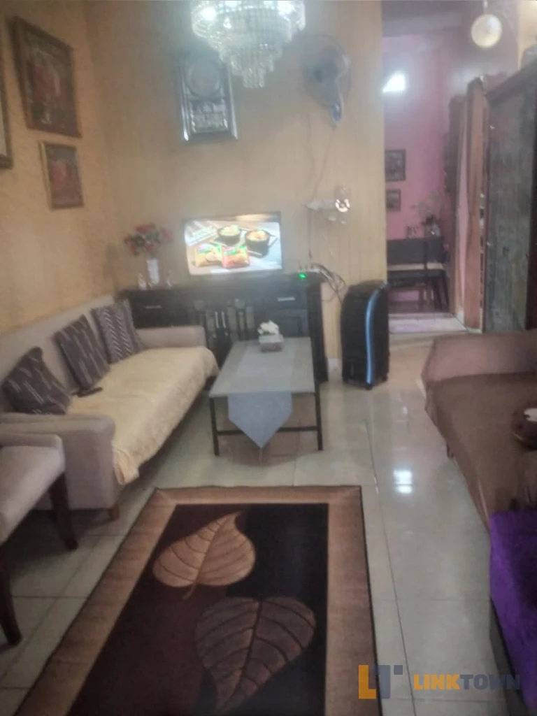 Dijual Cepat Rumah Strategis 2 Lantai di Bintara Bekasi Barat