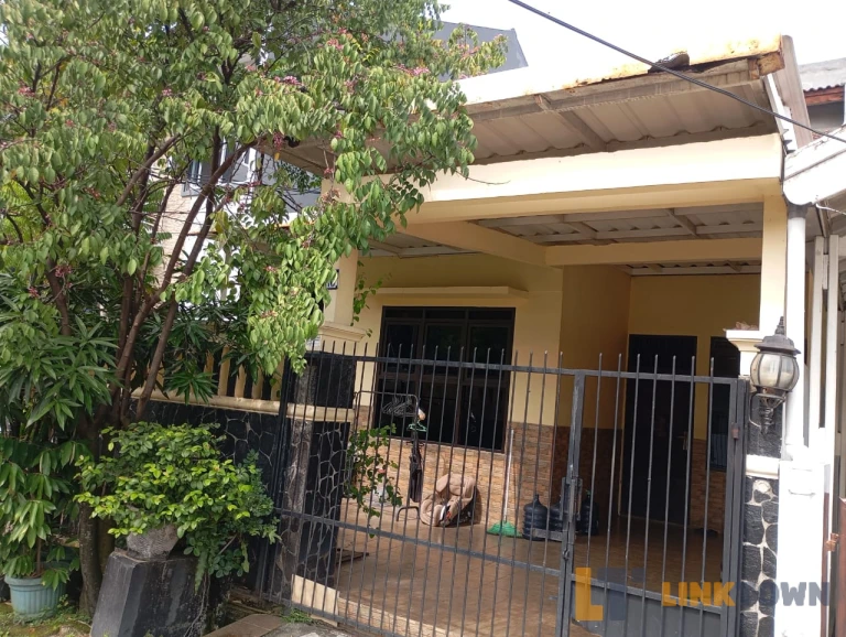 Disewakan Rumah 2 Lantai 4 Kamar di Gading Serpong