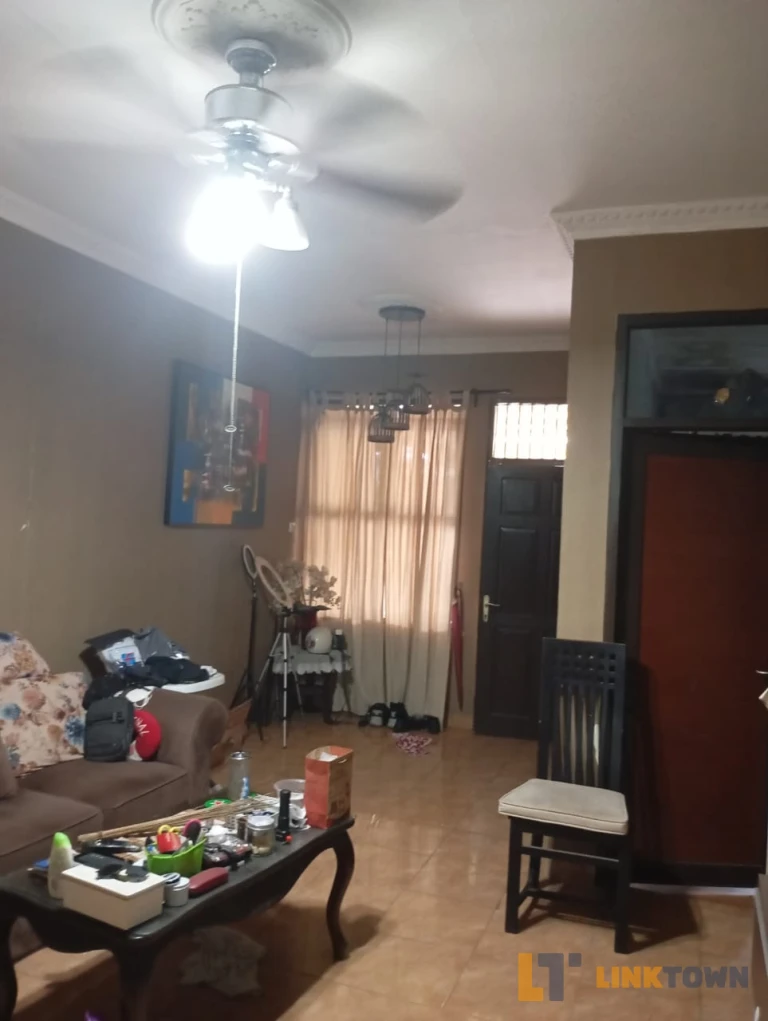 Disewakan Rumah 2 Lantai 4 Kamar di Gading Serpong