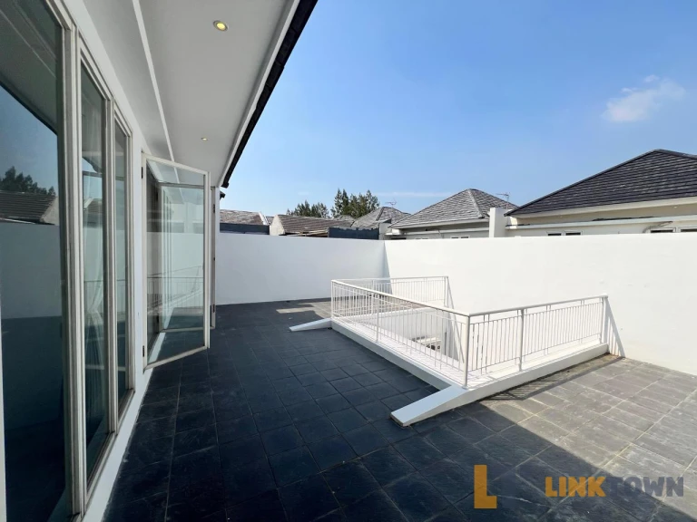 Rumah Modern dan Minimalis Wisata Bukit Mas 2 Cluster Du Louvre Surabaya 