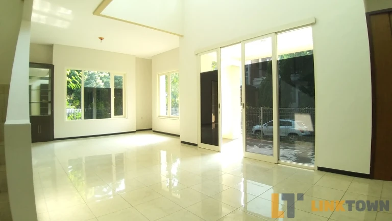 Disewakan Perumahan Elite Graha Famili Surabaya 