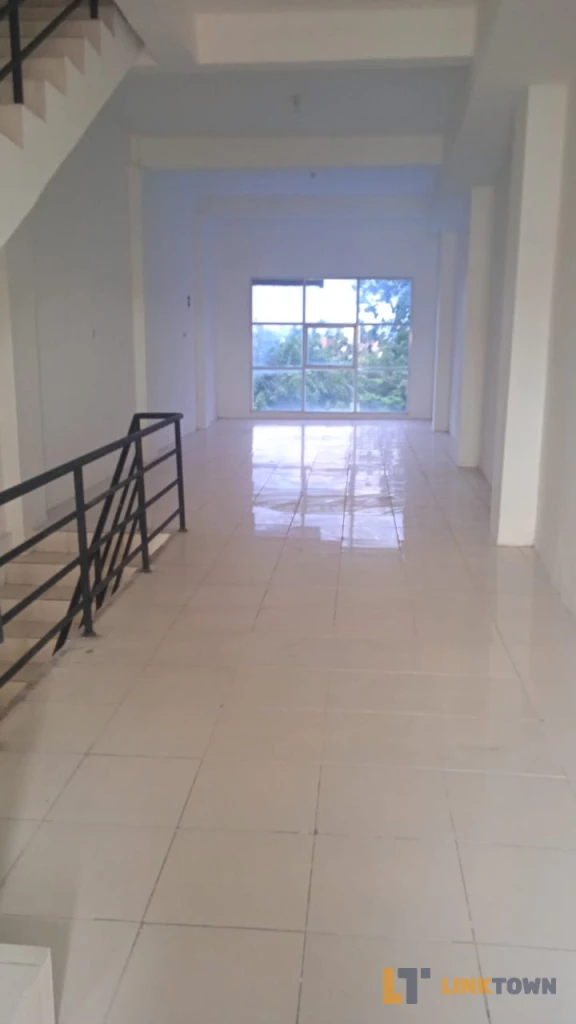 Disewakan Ruko Strategis Siap Usaha di Kebon Jeruk Jakarta Barat