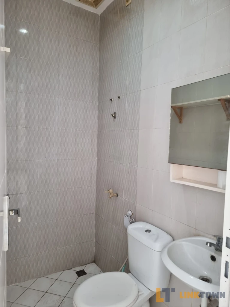 Sewa Cepat Rumah 2 Lantai Semi Furnish di Tebet Jakarta Selatan