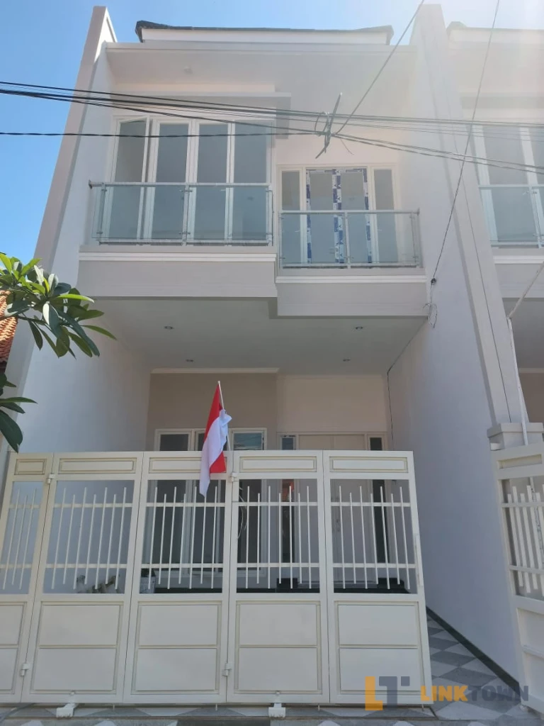 Rumah Mewah Siap Huni di Mulyosari Utara Surabaya Timur 