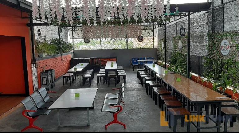 Miliki segera Resto & Cafe Strategis Siap Usaha di Driyorejo Gresik