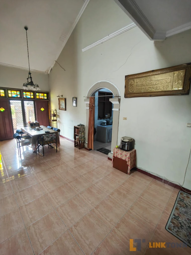 Jual Cepat Rumah Hook Strategis 2 Lantai di Baruk Utara Surabaya