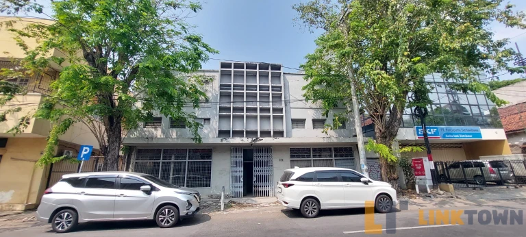 Disewakan Termurah Bangunan Raya Pahlawan Pusat Kota Surabaya Disewakan Termurah Bangunan Raya Pahlawan Pusat Kota Surabaya